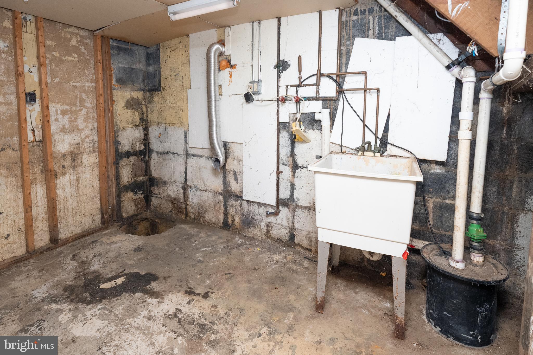 33 Clementon Road West Gibbsboro, NJ 08026 - Photo 47 of 47 a view of work space with furniture