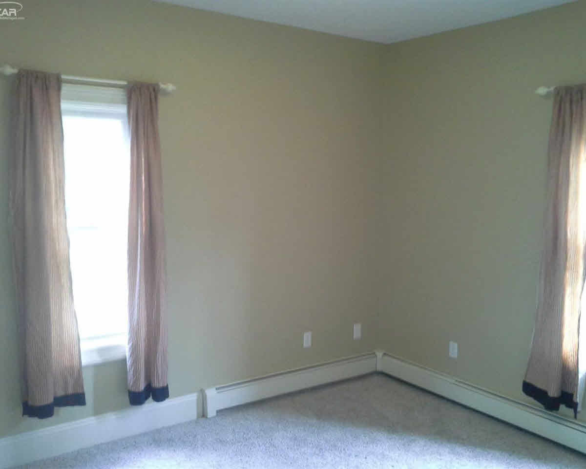 9051 South Nichols Road Gaines, MI 48436 - Photo 15 of 20 21307627-14.JPG