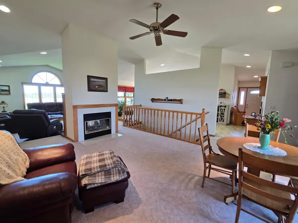 $695,000 | 33303 County Road 29, Peterson, MN 55962
