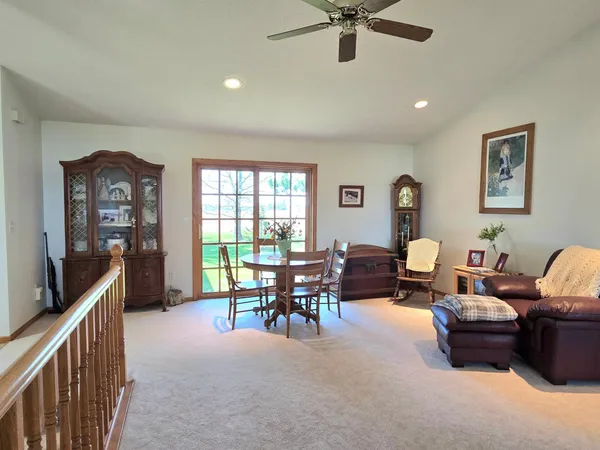 $695,000 | 33303 County Road 29, Peterson, MN 55962
