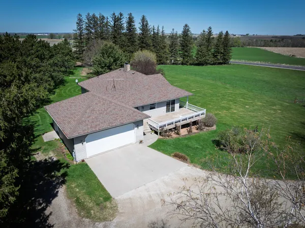 $695,000 | 33303 County Road 29, Peterson, MN 55962
