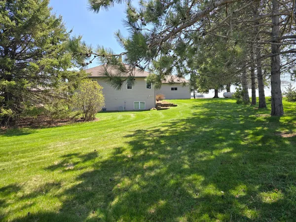 $695,000 | 33303 County Road 29, Peterson, MN 55962