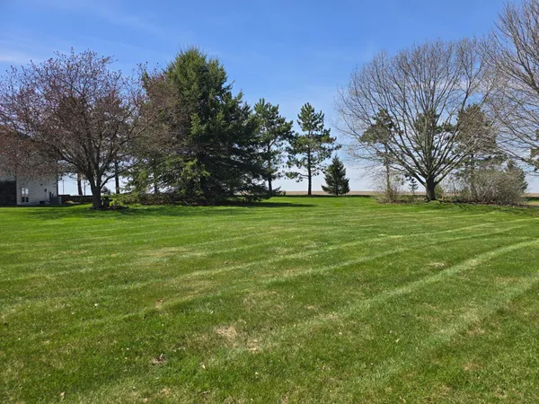 $695,000 | 33303 County Road 29, Peterson, MN 55962