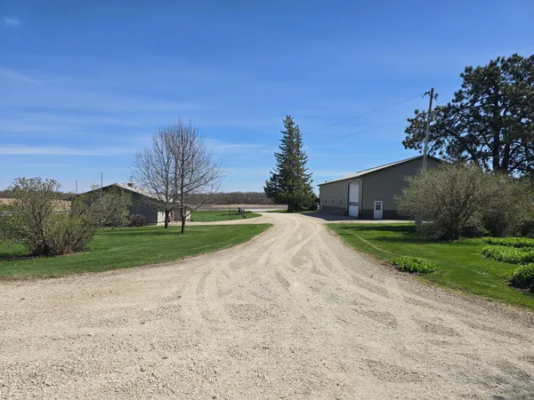 $695,000 | 33303 County Road 29, Peterson, MN 55962