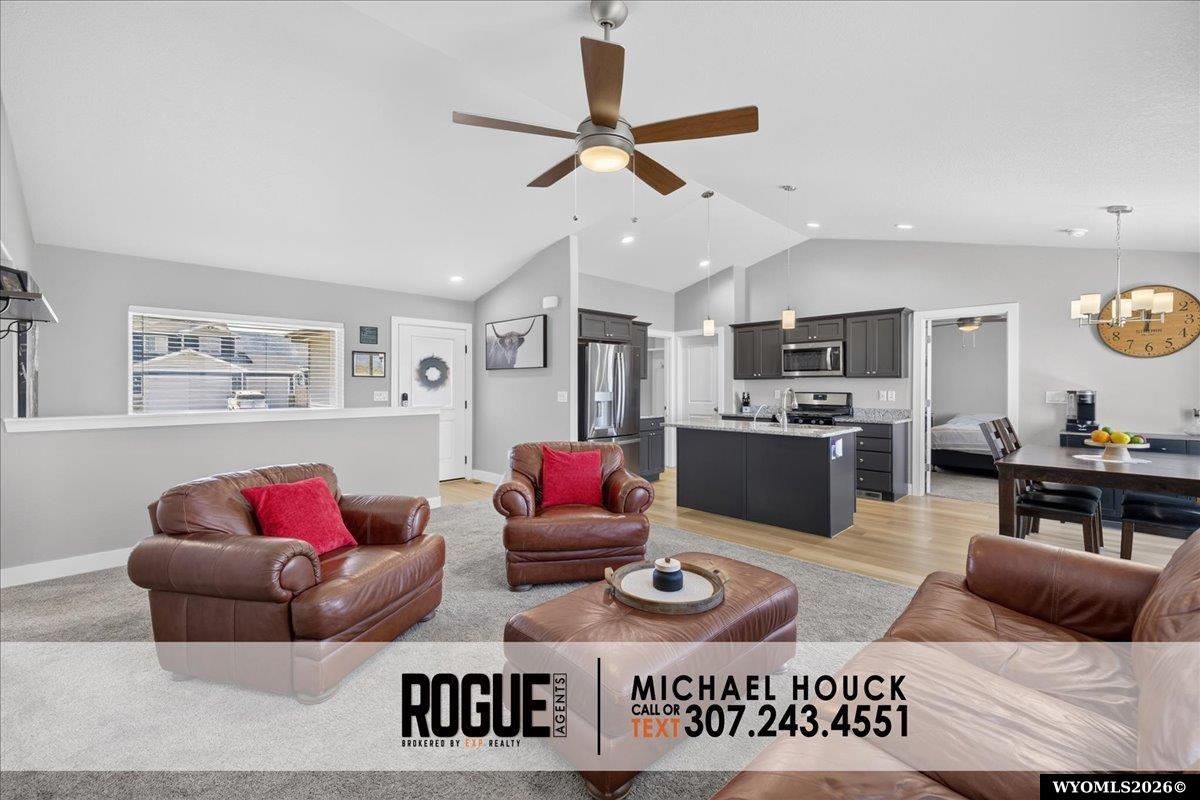 6946 Rogue River Road Casper, WY 82604 - Photo 7 of 38
