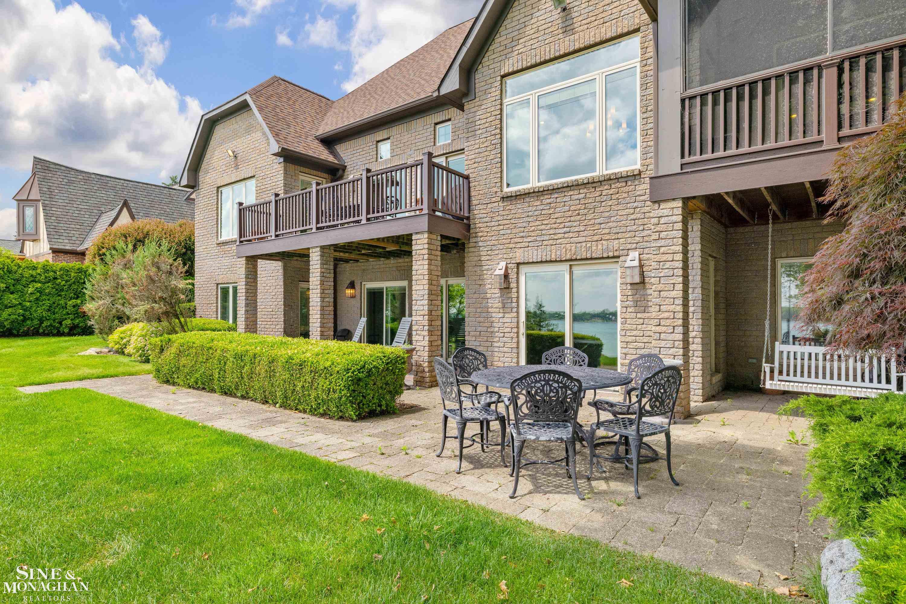 950 North Riverside Avenue St. Clair, MI 48079 - Photo 77 of 99 50179999-e75f05eb-b753-49da-83c2-764c91304f58.JPG