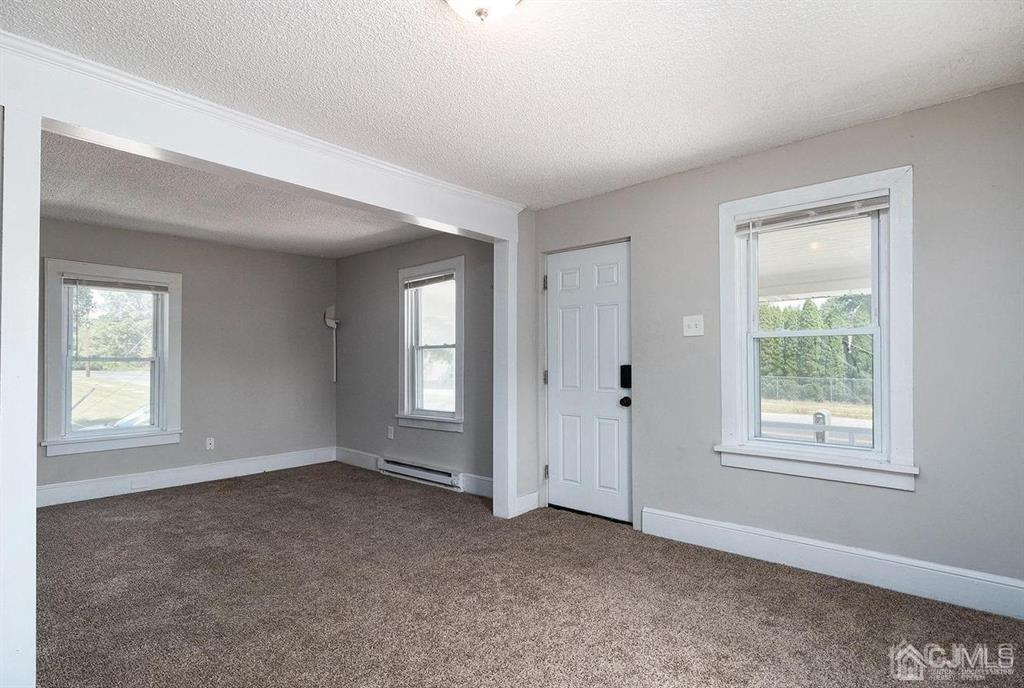 729 Watsontown Road Berlin, NJ 08009 - Photo 2 of 14