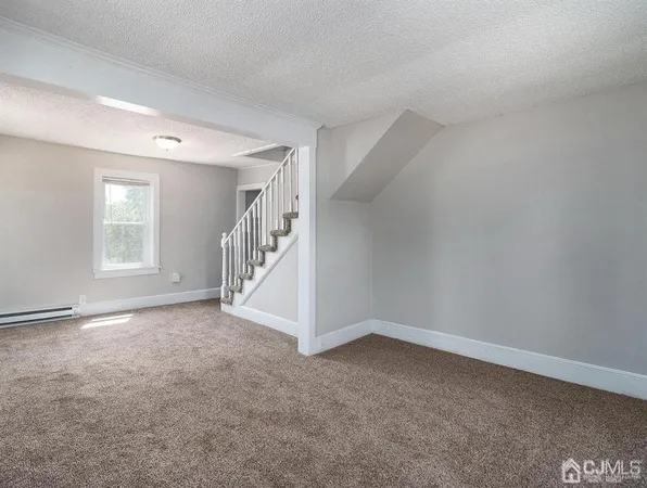 $2,200 | 729 Watsontown Road, Berlin, NJ 08009