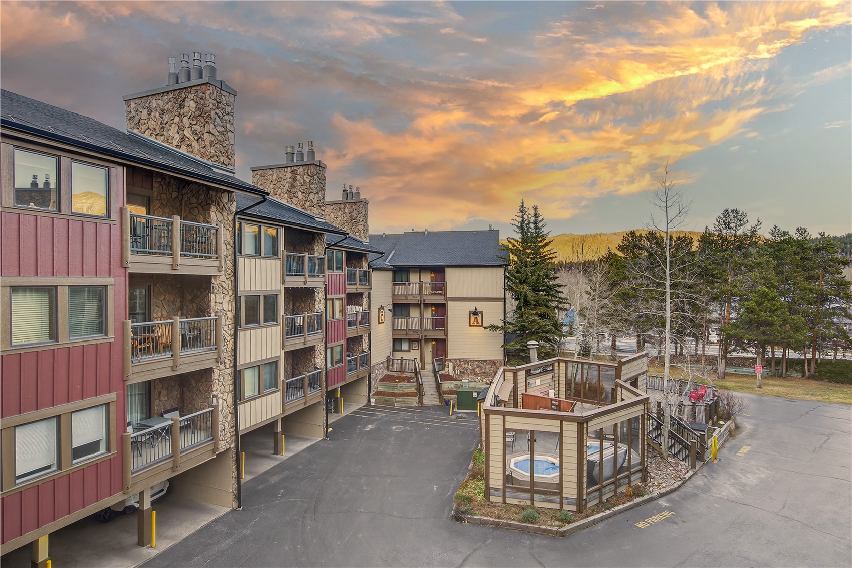 325 Four Oclock Road, Unit D205 Breckenridge, CO 80424 - Photo 26 of 29 Gallery Image 26