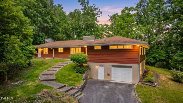 $498,500 | 253 Indian Trail, Bristol, TN 37620