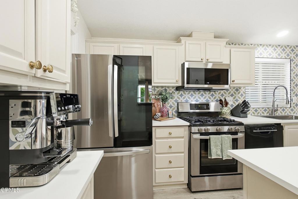 2400 East Pleasant Valley Road, Unit 81 Oxnard, CA 93033 - Photo 8 of 16 Gallery Image 8
