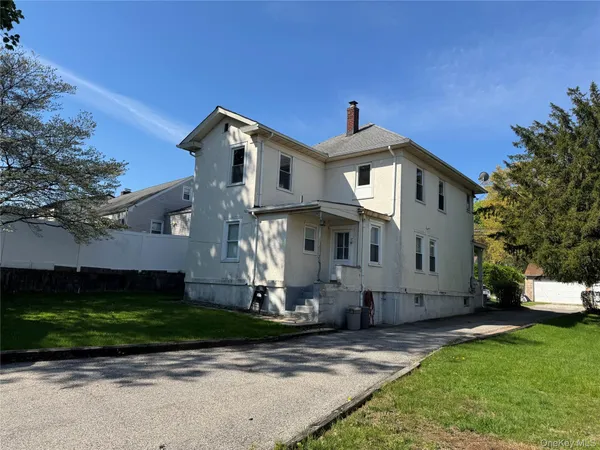 $2,750 | 61 Nassau Avenue, Unit 2, Glen Cove, NY 11542