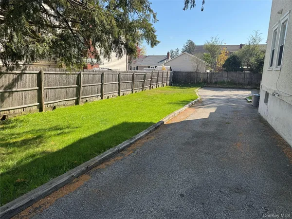 $2,750 | 61 Nassau Avenue, Unit 2, Glen Cove, NY 11542