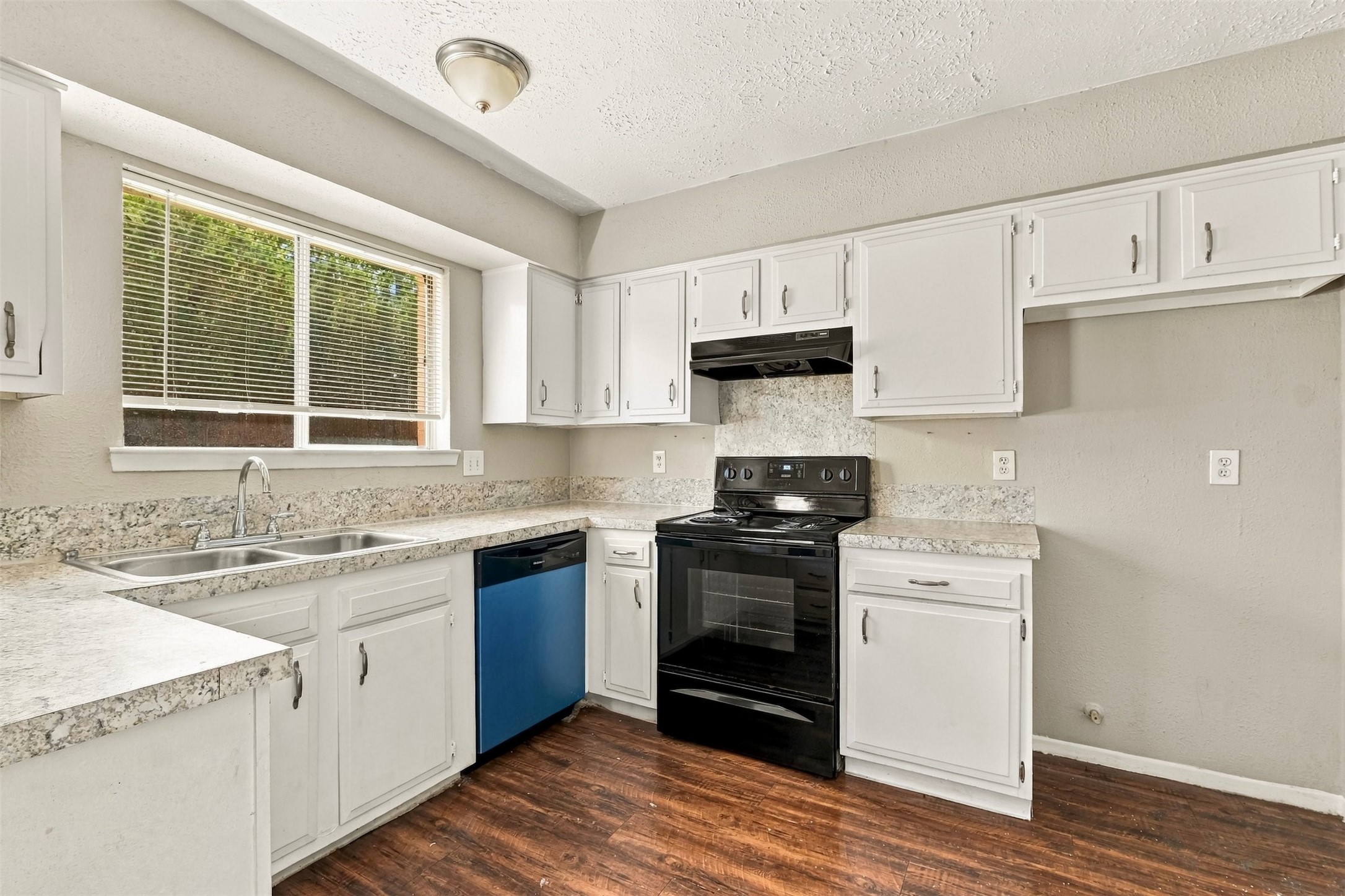 4530 Enchantedgate Drive Spring, TX 77373 - Photo 5 of 25 Gallery Image 5