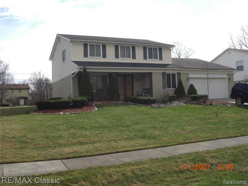18851 Sunbright Avenue Southfield, MI 48076 - Photo 1 of 41 CIMG0512.JPG