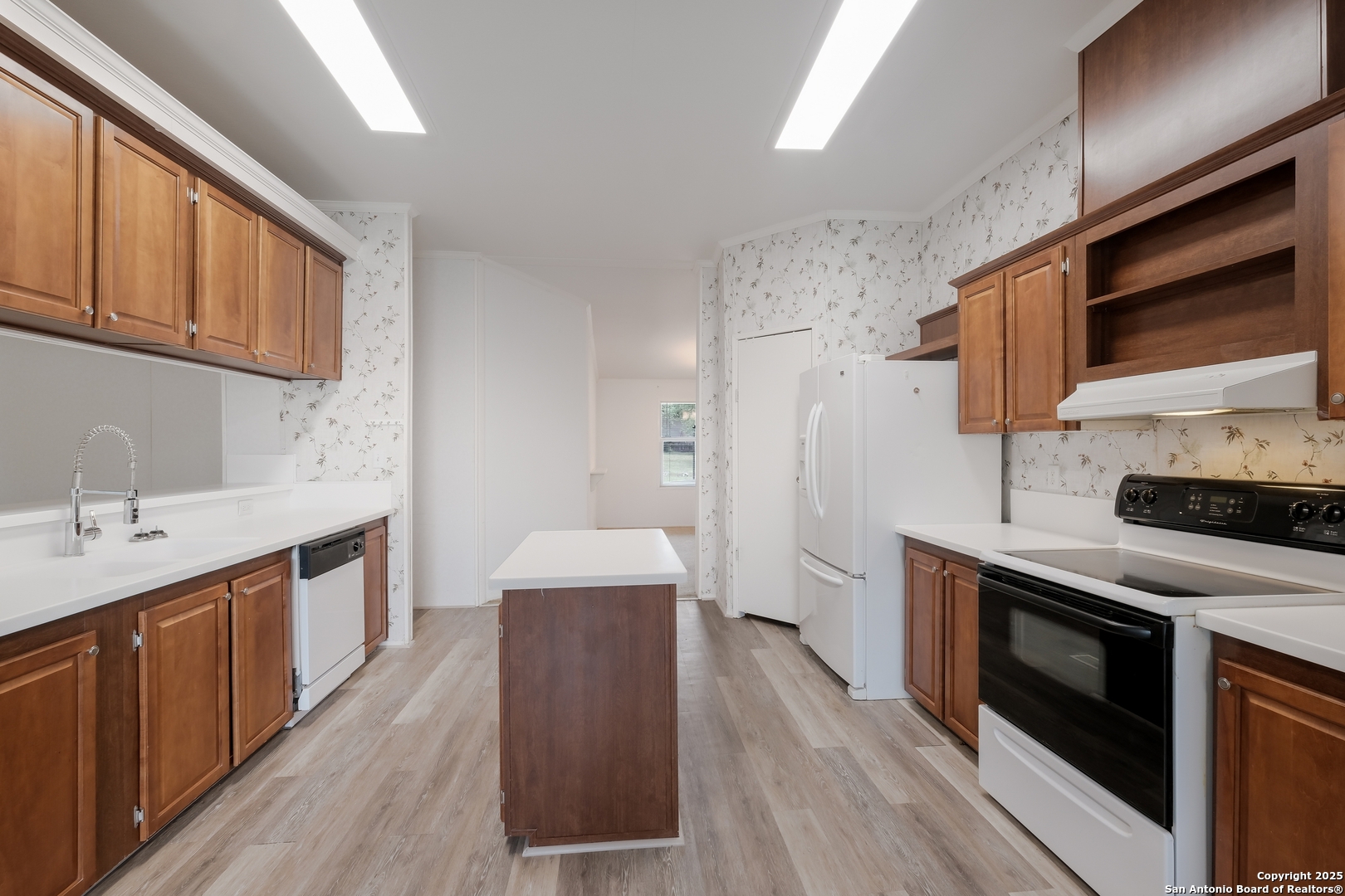 345 Derrick Drive Spring Branch, TX 78070 - Photo 9 of 32