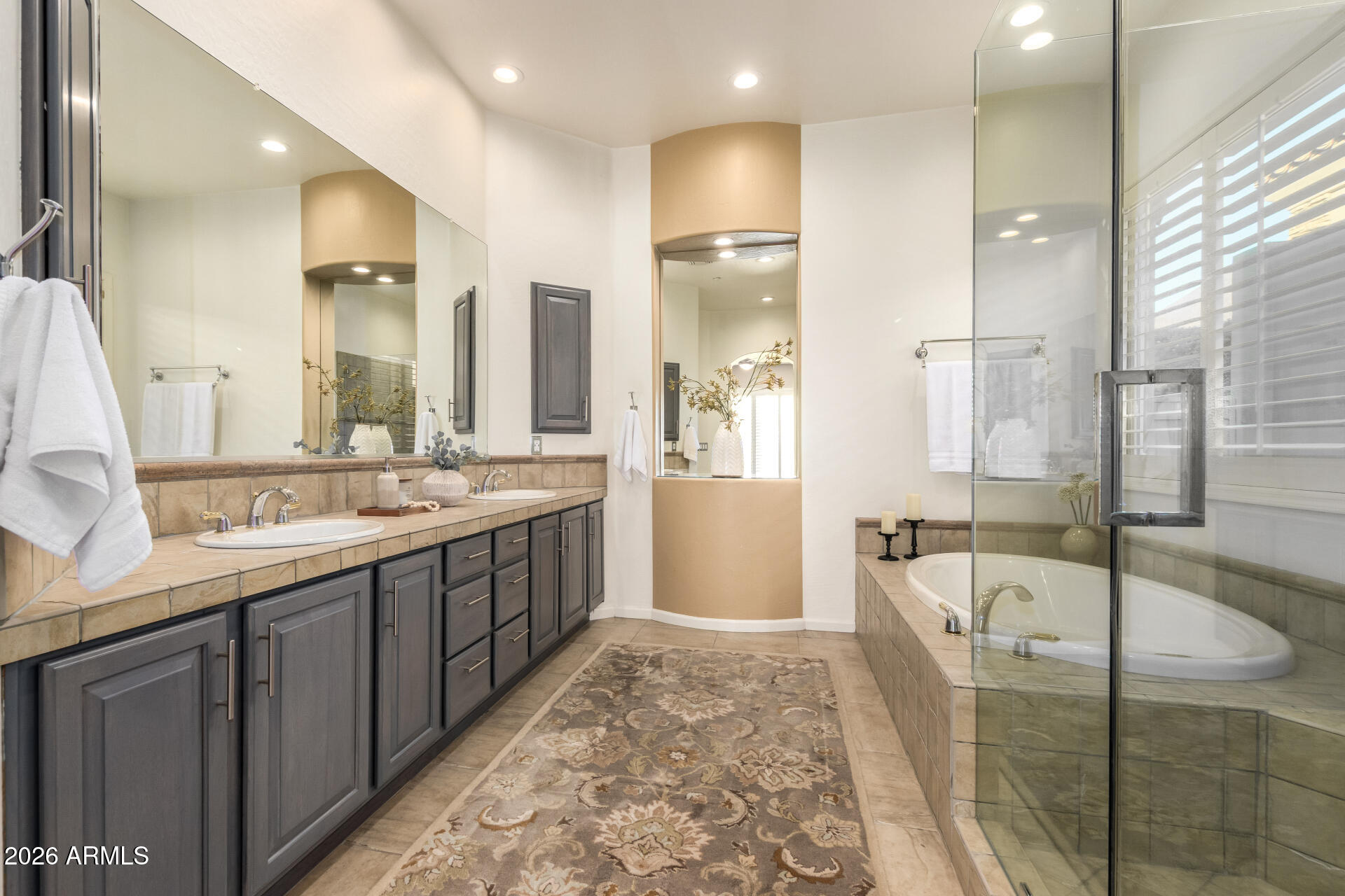 11221 East Greenway Road Scottsdale, AZ 85255 - Photo 19 of 47 Primary Bathroom