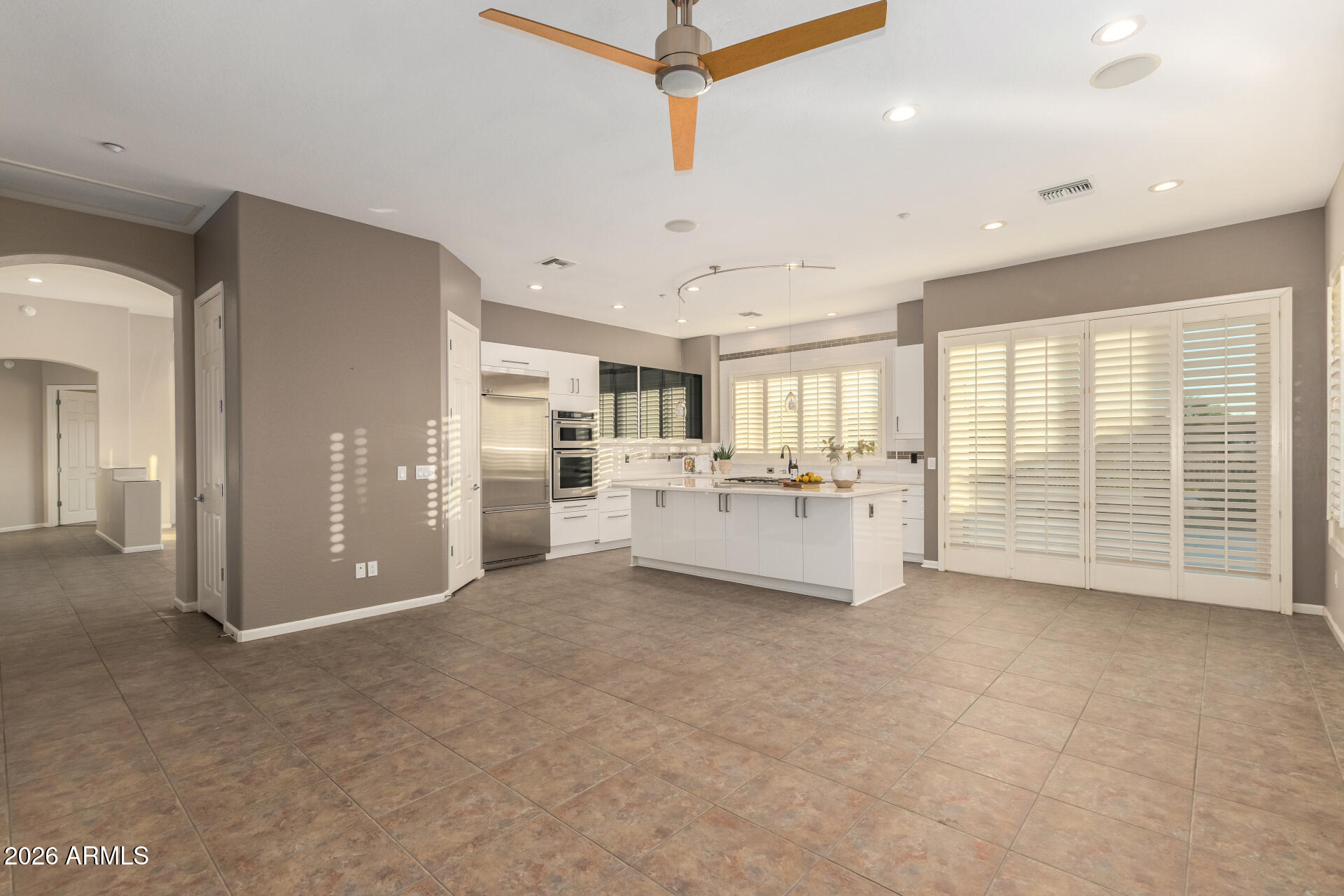 11221 East Greenway Road Scottsdale, AZ 85255 - Photo 8 of 47 Sliders out to Back Patio