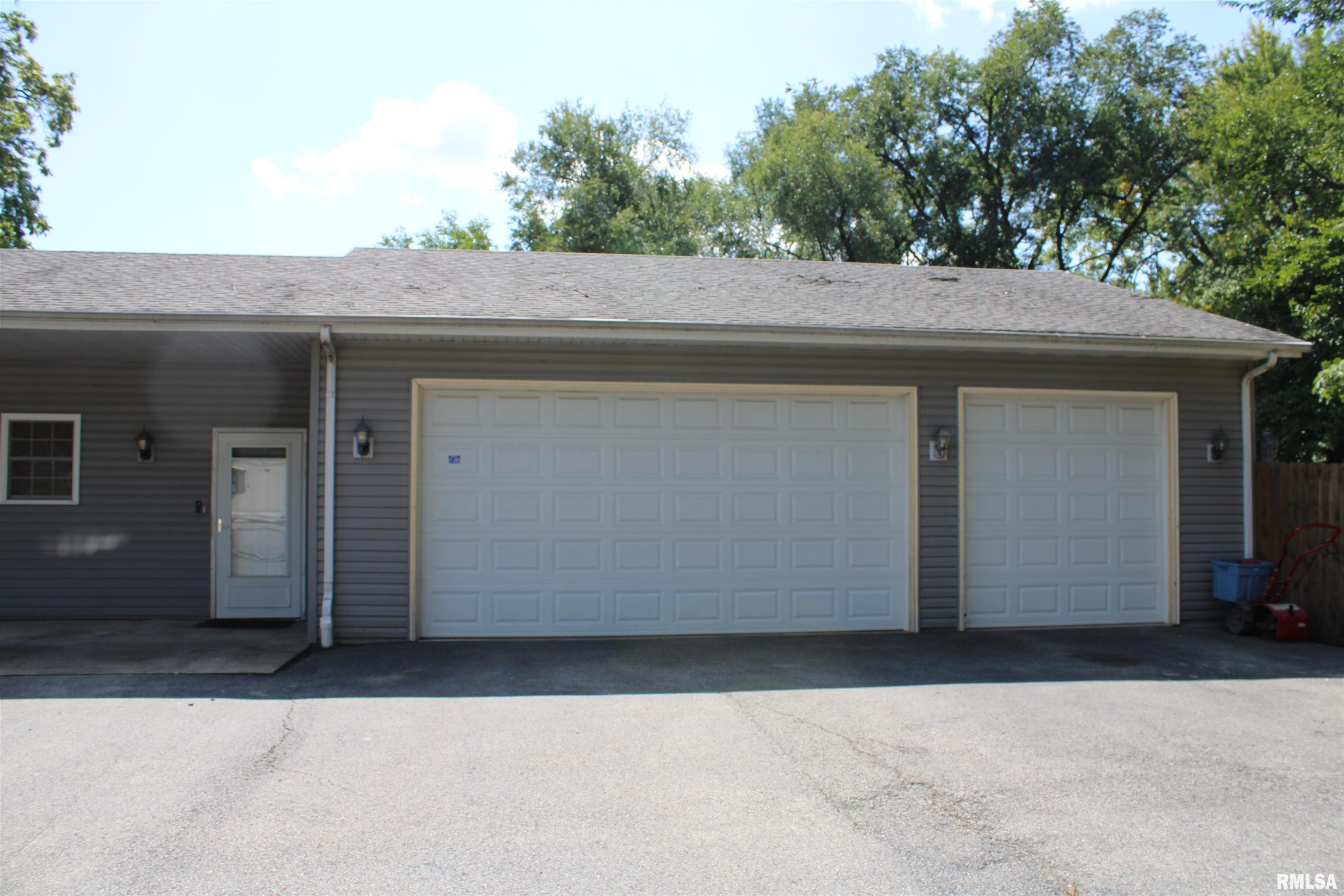 845 Forrest Avenue Springfield, IL 62702 - Photo 48 of 55