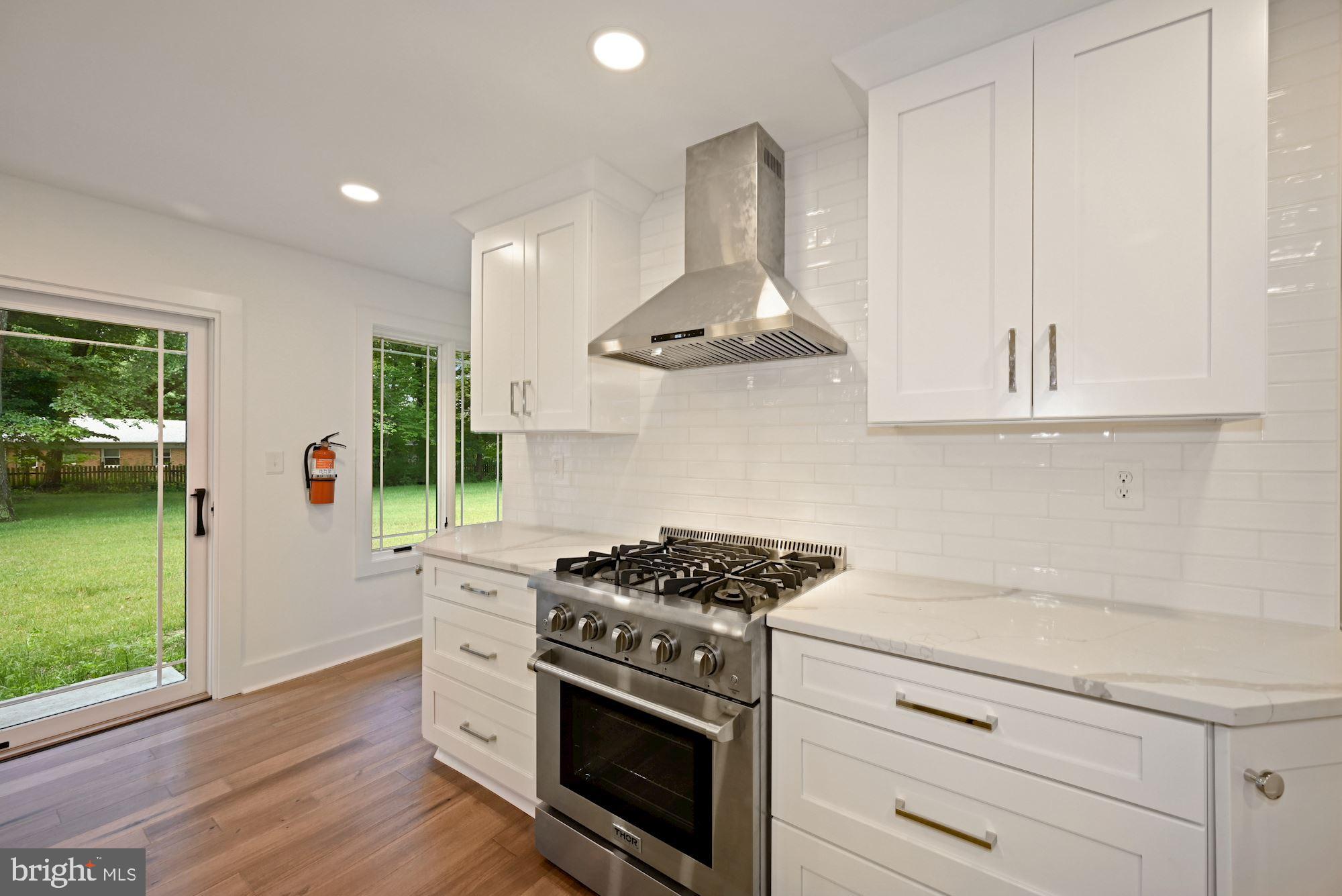 33 Robin Road Moorestown, NJ 08057 - Photo 11 of 40 Kitchen