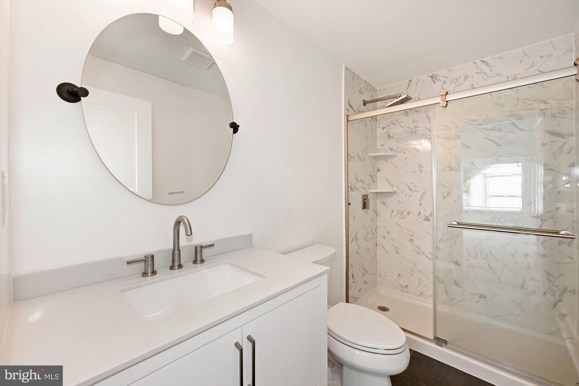 33 Robin Road Moorestown, NJ 08057 - Photo 24 of 40 Main Floor Full Bathroom