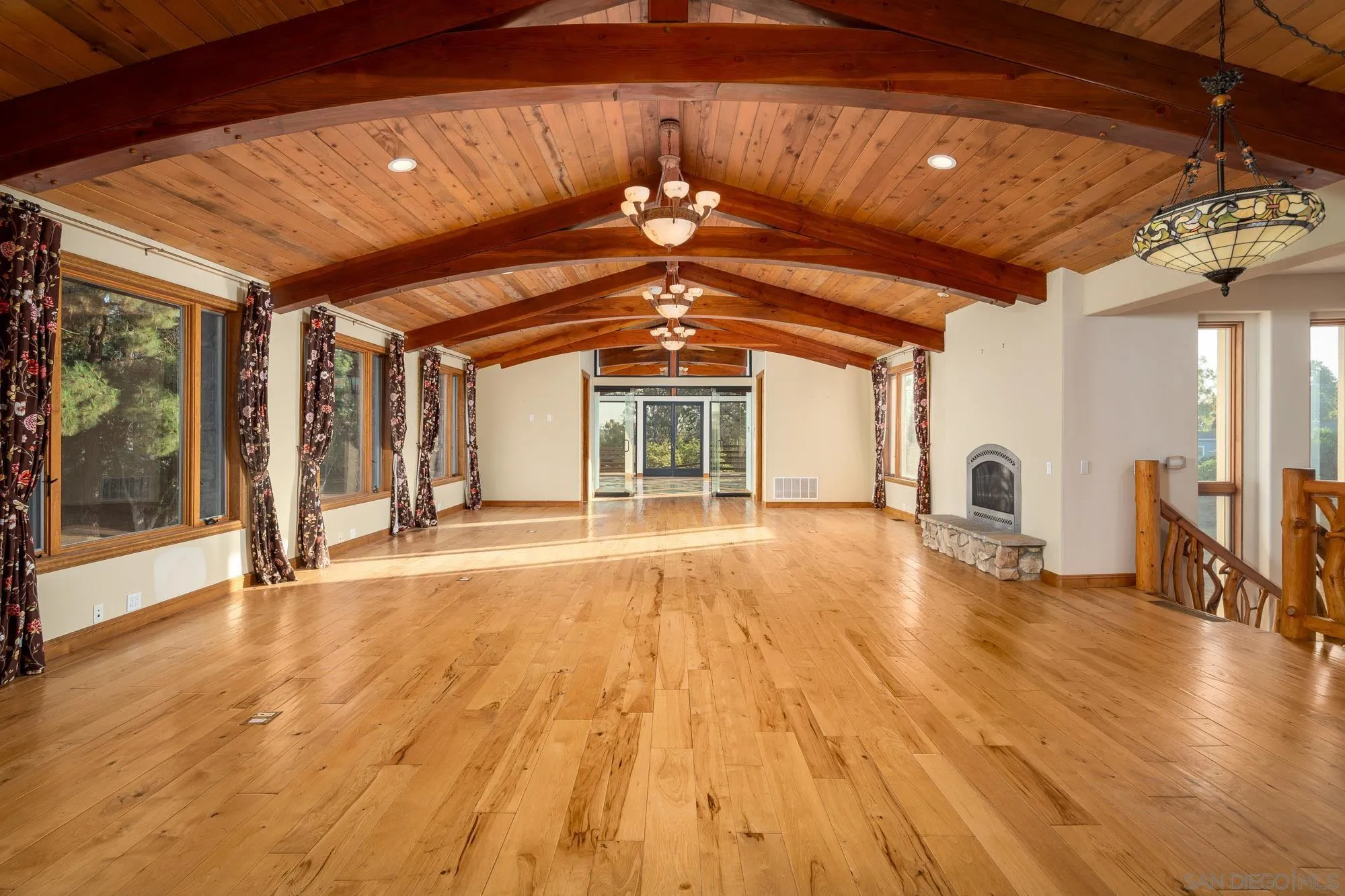 14810 Rancho Santa Fe Farms Road Rancho Santa Fe, CA 92067 - Photo 7 of 25