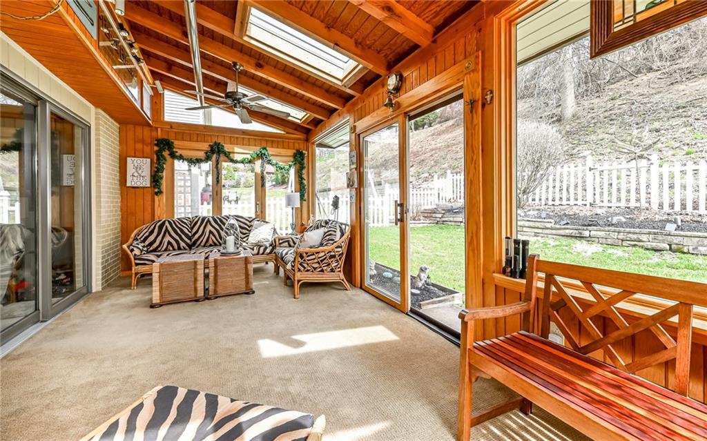 71 Stancey Road Pittsburgh, PA 15220 - Photo 23 of 30 Gallery Image 23
