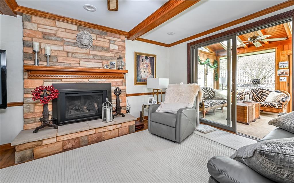 71 Stancey Road Pittsburgh, PA 15220 - Photo 8 of 30 Gallery Image 8