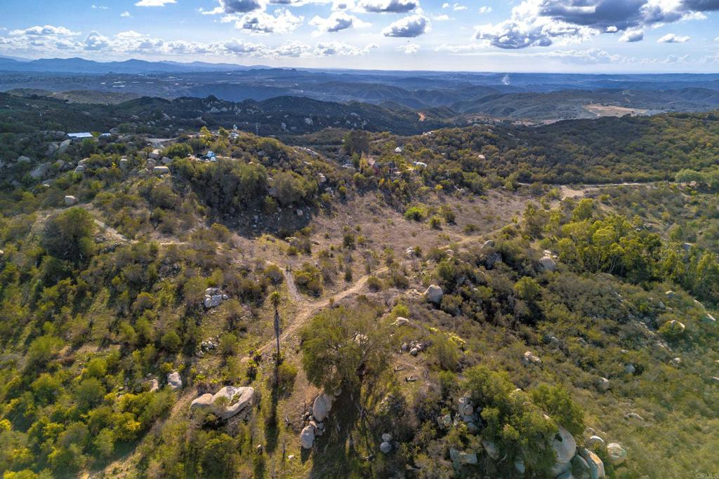 2494 Donnil Lane Fallbrook, CA 92028 - Photo 40 of 61 a view of city and mountain