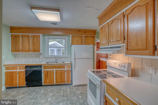 $350,000 | 794 Canterbury Road, Milford, DE 19963