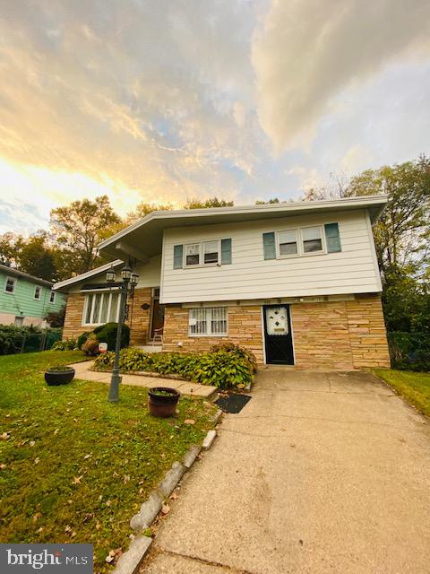 9112 Dale Road Philadelphia, PA 19115 - Photo 2 of 40 Gallery Image 2