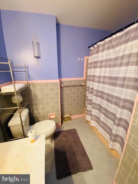 9112 Dale Road Philadelphia, PA 19115 - Photo 18 of 40 Gallery Image 18