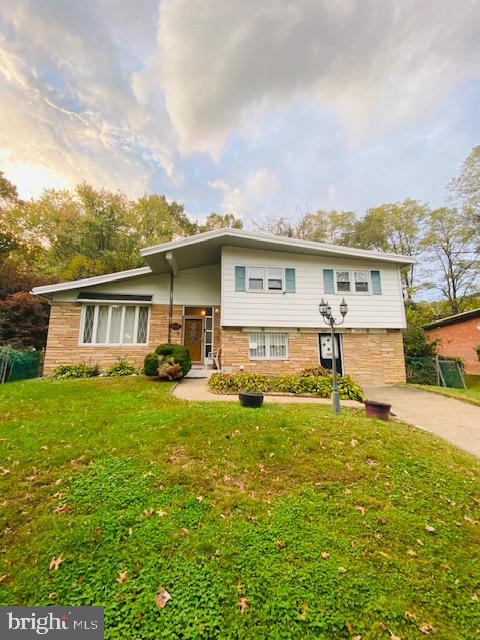 9112 Dale Road Philadelphia, PA 19115 - Photo 3 of 40 Gallery Image 3