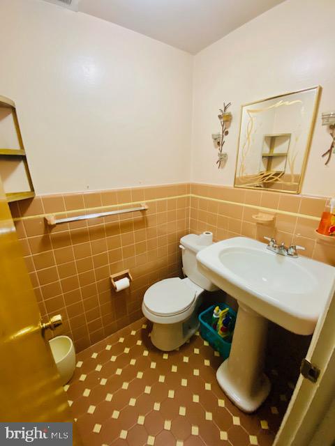 9112 Dale Road Philadelphia, PA 19115 - Photo 21 of 40 Gallery Image 21