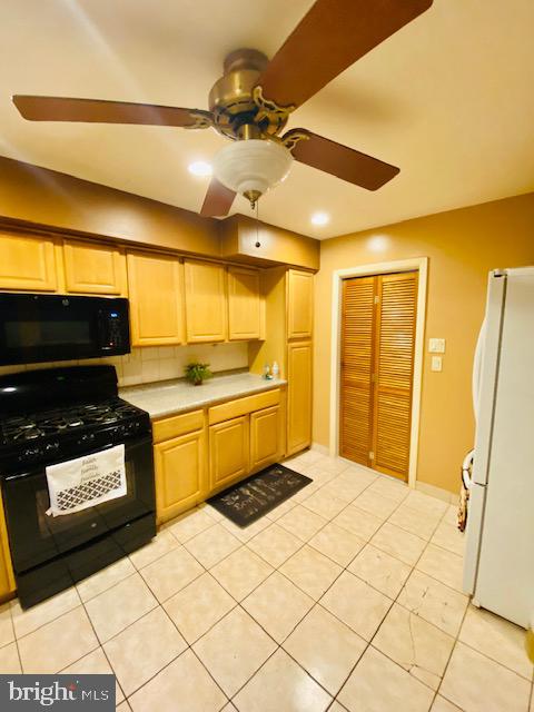 9112 Dale Road Philadelphia, PA 19115 - Photo 10 of 40 Gallery Image 10