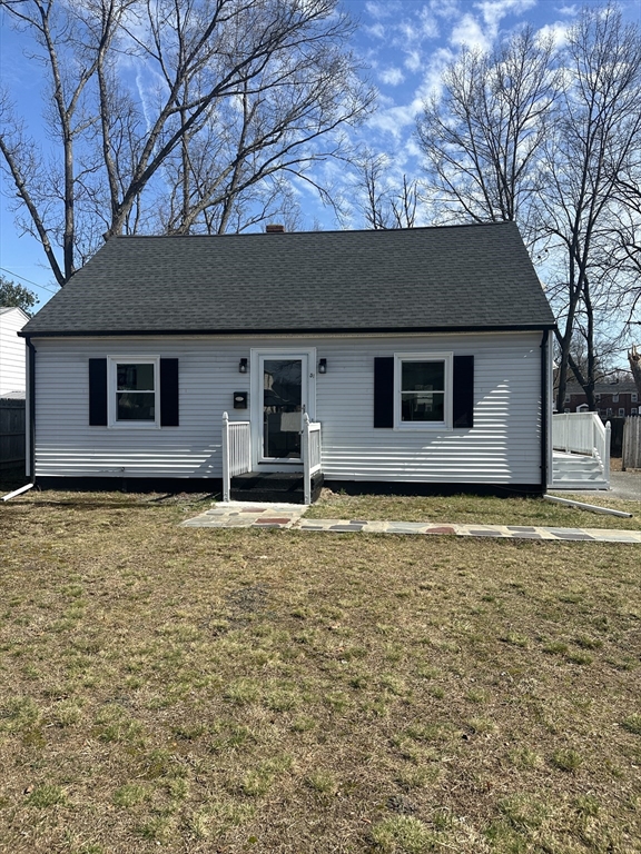 51 East Canton Circle Springfield, MA 01104 - Photo 2 of 11