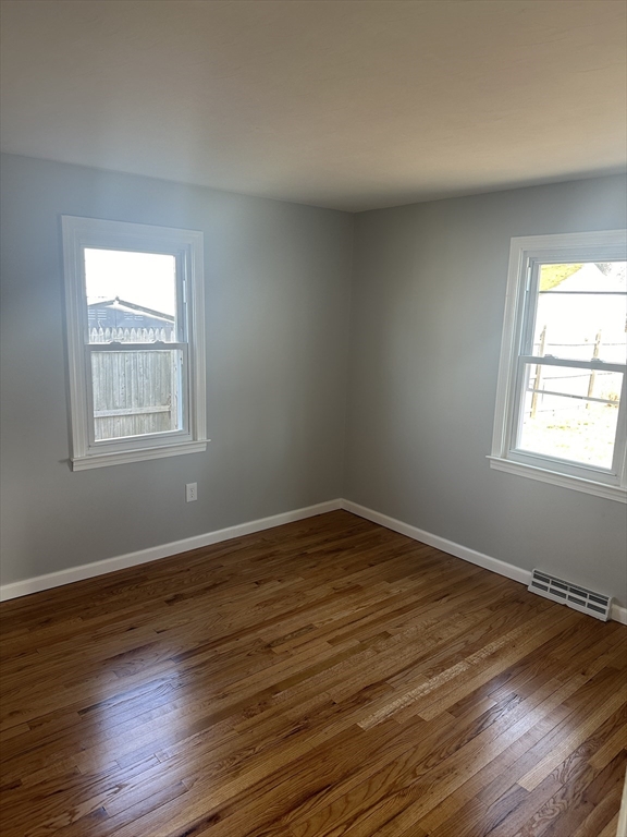 51 East Canton Circle Springfield, MA 01104 - Photo 4 of 11