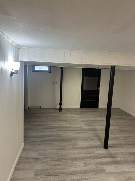 51 East Canton Circle Springfield, MA 01104 - Photo 8 of 11