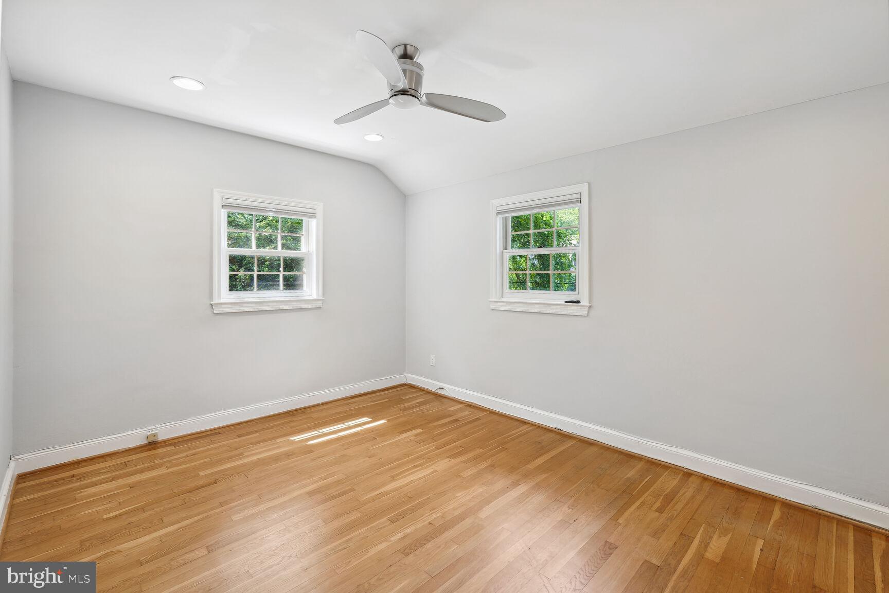 4304 Sleaford Road Bethesda, MD 20814 - Photo 17 of 28 Primary bedroom