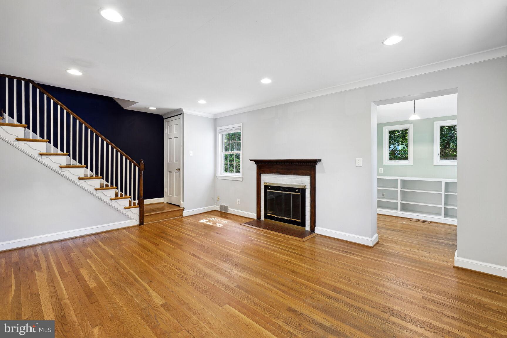 4304 Sleaford Road Bethesda, MD 20814 - Photo 4 of 28 Living room