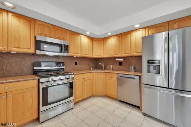 $3,750 | 48 Edgefield Drive, Morris Plains, NJ 07950