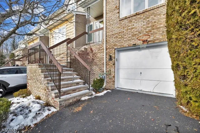 $3,750 | 48 Edgefield Drive, Morris Plains, NJ 07950