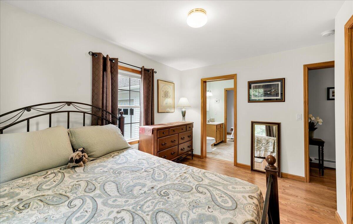 21 Bowling Green Lane Belfast, ME 04915 - Photo 20 of 98 18-21 Bowling Green Ln (16 of 97)