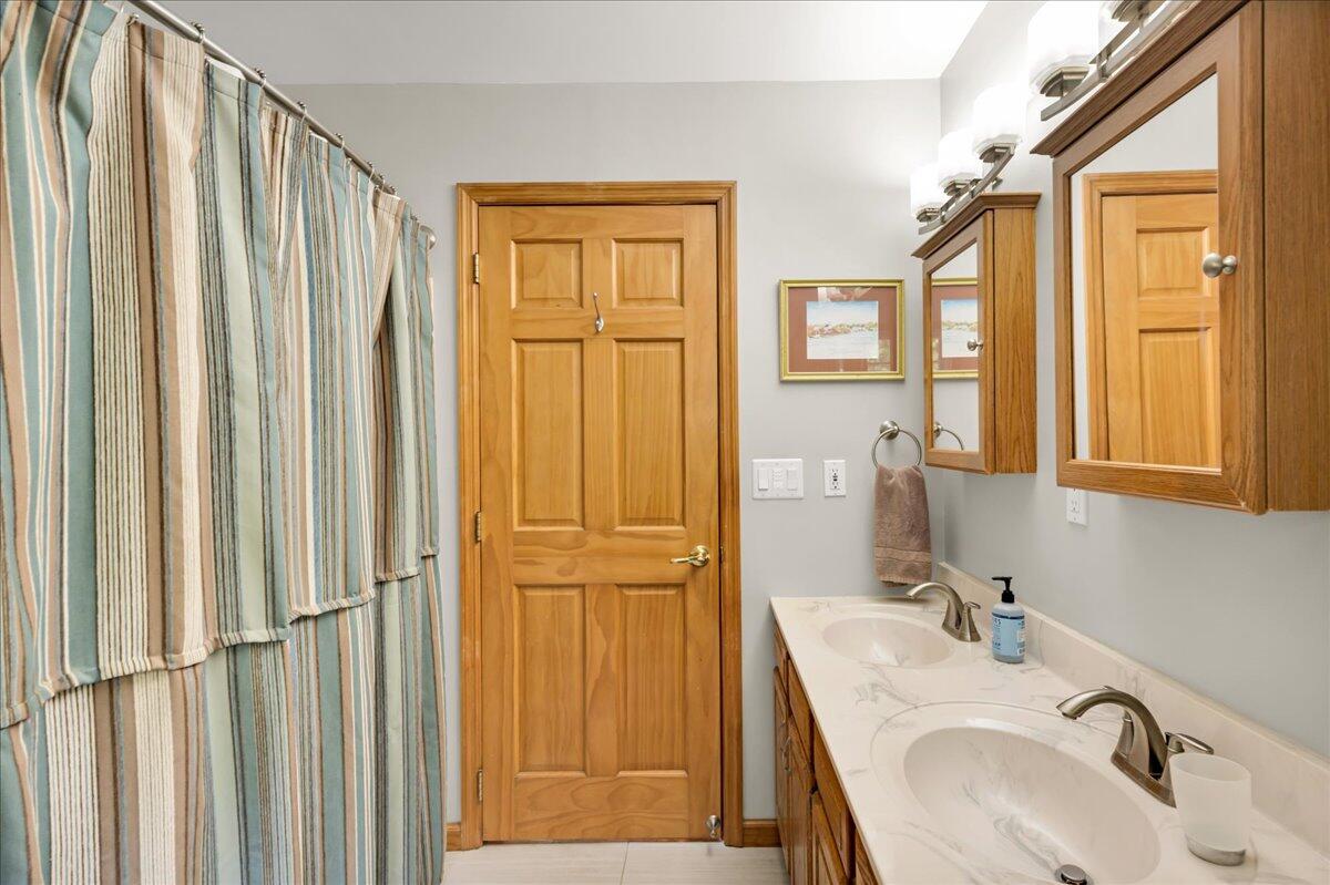 21 Bowling Green Lane Belfast, ME 04915 - Photo 36 of 98 34-21 Bowling Green Ln (33 of 97)