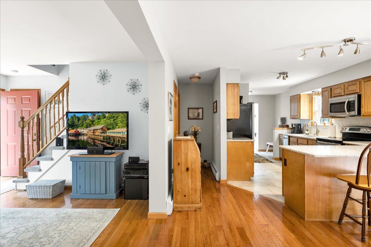 21 Bowling Green Lane Belfast, ME 04915 - Photo 37 of 98 35-21 Bowling Green Ln (34 of 97)