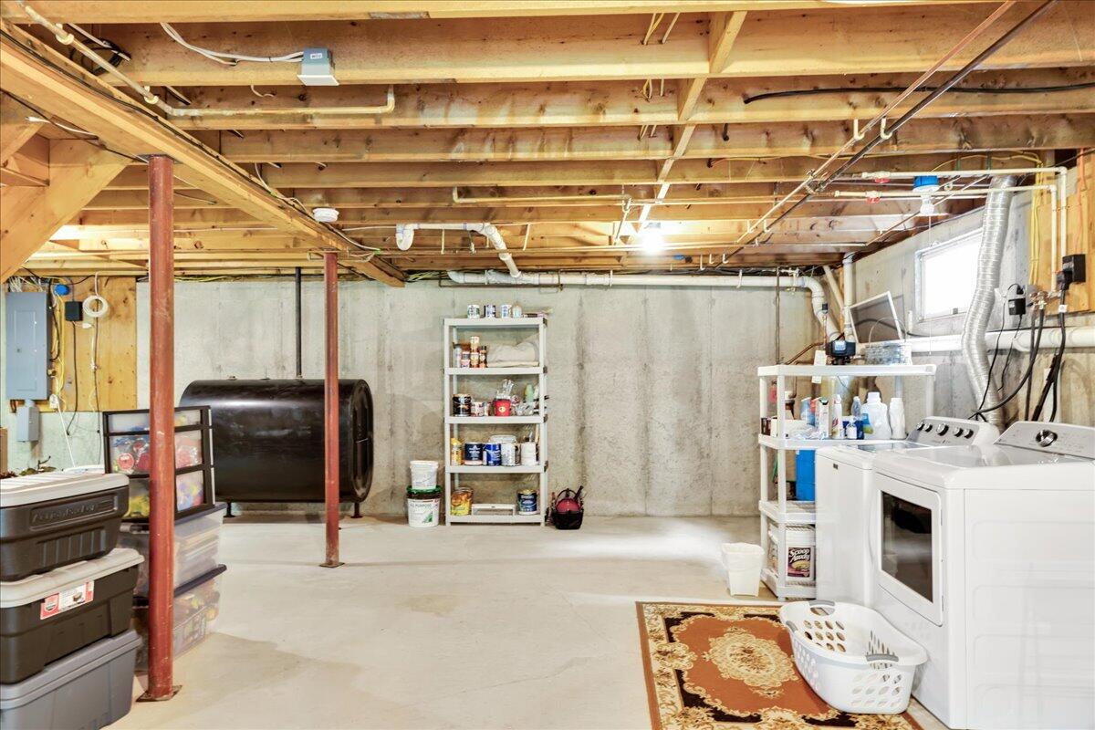 21 Bowling Green Lane Belfast, ME 04915 - Photo 50 of 98 48-21 Bowling Green Ln (46 of 97)