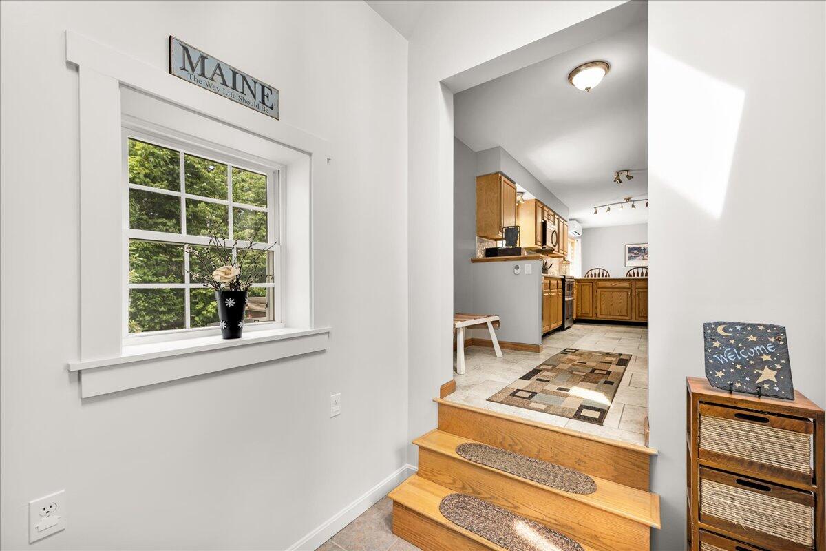 21 Bowling Green Lane Belfast, ME 04915 - Photo 7 of 98 05-21 Bowling Green Ln (10 of 97)