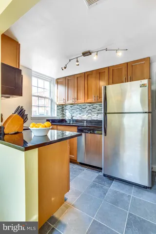 $2,495 | 2741 South Buchanan Street, Arlington, VA 22206