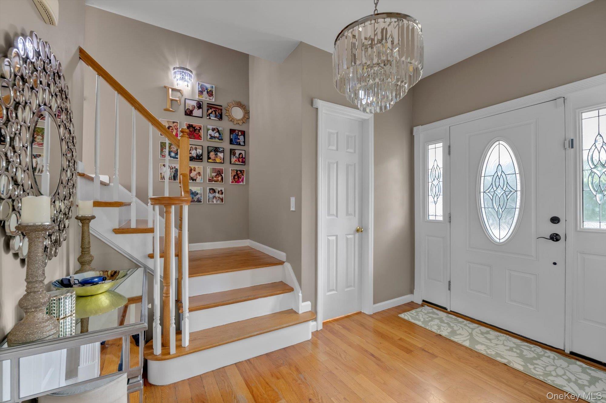 146 Melville Road Farmingdale, NY 11735 - Photo 2 of 26