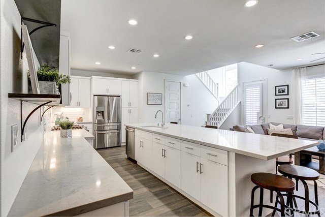 47 Prominence Lake Forest, CA 92630 - Photo 4 of 44